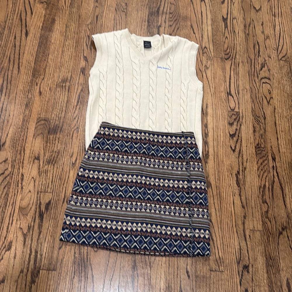 Vintage Mini skirt and oversized vintage sweater vest set